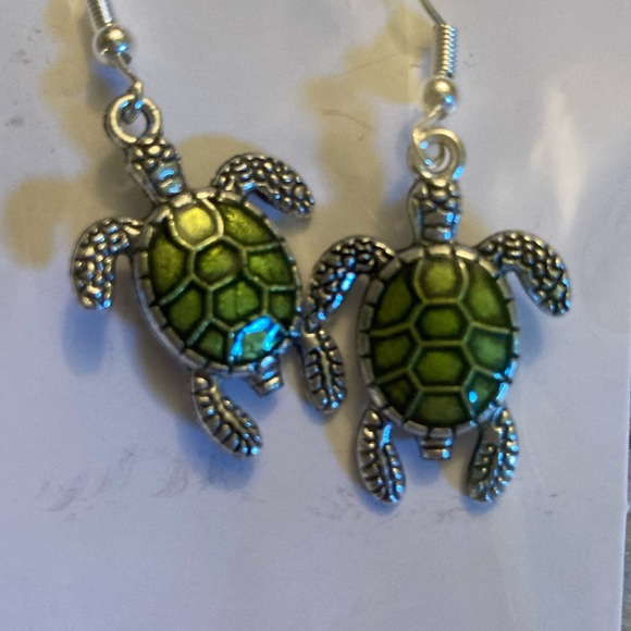 “5 for $25 💸💸💸💸💸 
Sea Turtle” earrings. - Picture 3 of 3